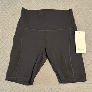 Lululemon Align High Rise Short 8” with Pockets